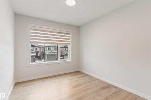 15832 22 Avenue, Edmonton, AB - Indoor Photo Showing Other Room