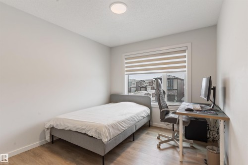 15832 22 Avenue, Edmonton, AB - Indoor Photo Showing Bedroom