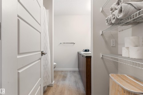 15832 22 Avenue, Edmonton, AB - Indoor With Storage