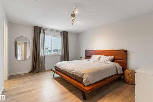 15832 22 Avenue, Edmonton, AB - Indoor Photo Showing Bedroom