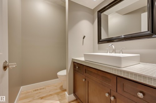 17623 53 Avenue, Edmonton, AB - Indoor Photo Showing Bathroom