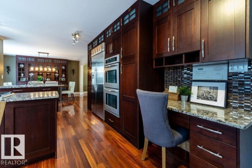 104 Quesnell Crescent, Edmonton, AB - Indoor Photo Showing Kitchen