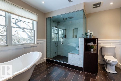 104 Quesnell Crescent, Edmonton, AB - Indoor Photo Showing Bathroom