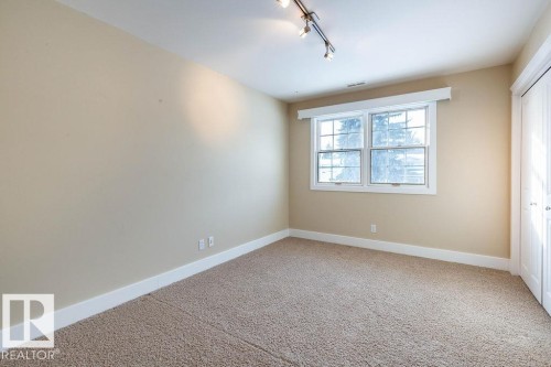 104 Quesnell Crescent, Edmonton, AB - Indoor Photo Showing Other Room