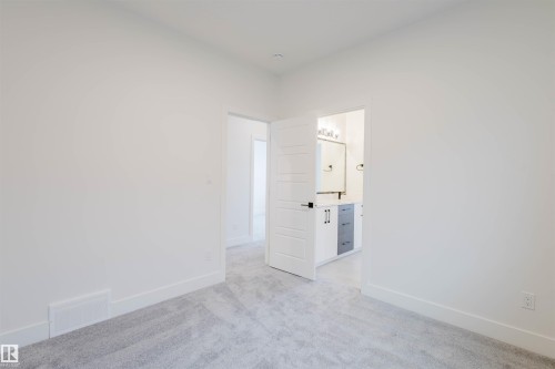 234 Edgemont Green Green, Edmonton, AB - Indoor Photo Showing Other Room