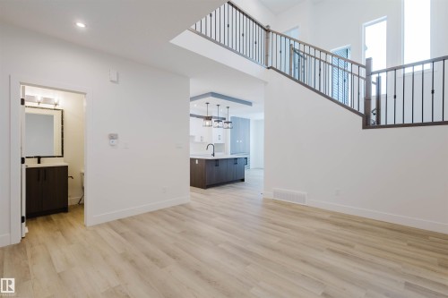 234 Edgemont Green Green, Edmonton, AB - Indoor Photo Showing Other Room