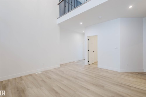 234 Edgemont Green Green, Edmonton, AB - Indoor Photo Showing Other Room