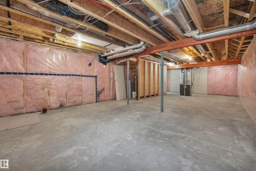 1558 Plum Circle Sw, Edmonton, AB - Indoor Photo Showing Basement