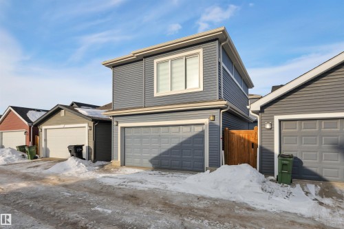 1558 Plum Circle Sw, Edmonton, AB - Outdoor