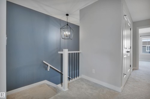 1558 Plum Circle Sw, Edmonton, AB - Indoor Photo Showing Other Room