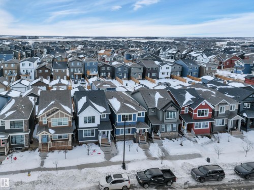 1558 Plum Circle Sw, Edmonton, AB - Outdoor With Facade