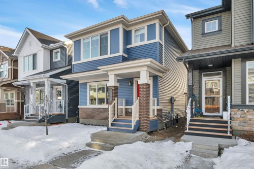 1558 Plum Circle Sw, Edmonton, AB - Outdoor With Facade