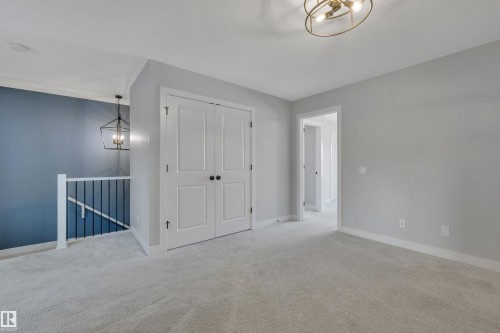 1558 Plum Circle Sw, Edmonton, AB - Indoor Photo Showing Other Room
