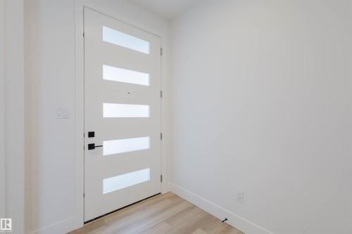 204 Basin Court, Leduc, AB - Indoor Photo Showing Other Room