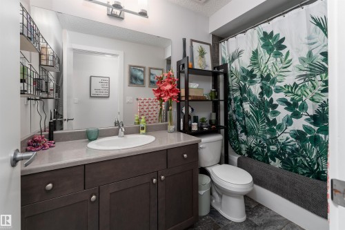 2211 Calhoun Link Sw, Edmonton, AB - Indoor Photo Showing Bathroom