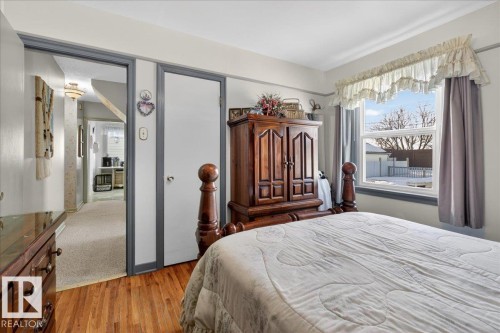 11630 71 Street, Edmonton, AB - Indoor Photo Showing Bedroom
