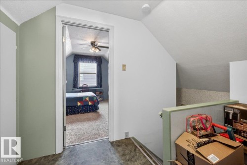 11630 71 Street, Edmonton, AB - Indoor Photo Showing Other Room
