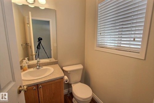 16127 132 Street, Edmonton, AB - Indoor Photo Showing Bathroom