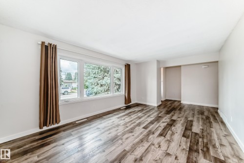 8415 72 Street, Edmonton, AB - Indoor Photo Showing Other Room