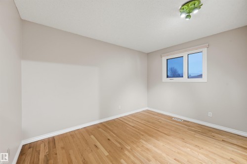 16803 93 Street, Edmonton, AB - Indoor Photo Showing Other Room