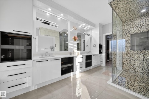 4406 Triomphe Close, Beaumont, AB - Indoor