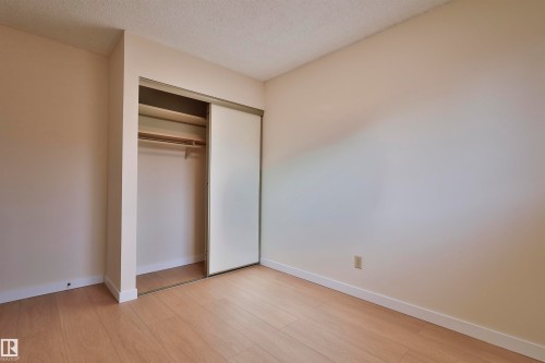 51 10453 20 Avenue, Edmonton, AB - Indoor Photo Showing Other Room