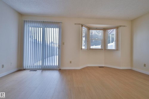 51 10453 20 Avenue, Edmonton, AB - Indoor Photo Showing Other Room