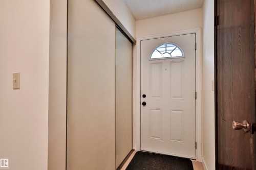 51 10453 20 Avenue, Edmonton, AB - Indoor Photo Showing Other Room