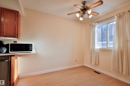 51 10453 20 Avenue, Edmonton, AB - Indoor Photo Showing Other Room