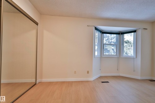 51 10453 20 Avenue, Edmonton, AB - Indoor Photo Showing Other Room