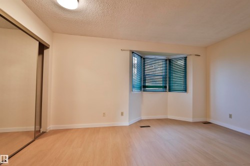 51 10453 20 Avenue, Edmonton, AB - Indoor Photo Showing Other Room