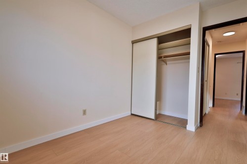 51 10453 20 Avenue, Edmonton, AB - Indoor Photo Showing Other Room
