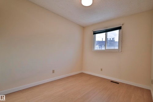 51 10453 20 Avenue, Edmonton, AB - Indoor Photo Showing Other Room