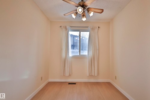 51 10453 20 Avenue, Edmonton, AB - Indoor Photo Showing Other Room