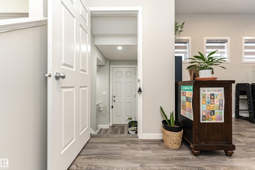 9612 Colak Link, Edmonton, AB - Indoor Photo Showing Other Room