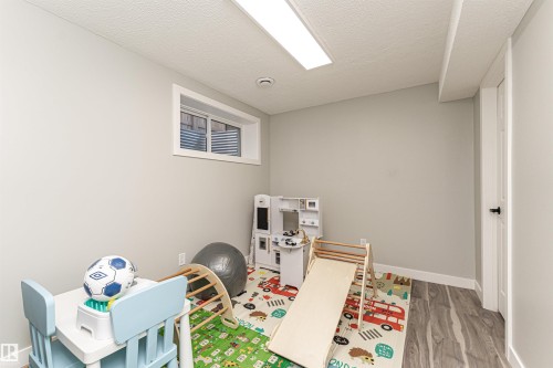 9612 Colak Link, Edmonton, AB - Indoor