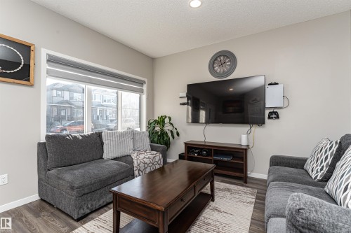 9612 Colak Link, Edmonton, AB - Indoor Photo Showing Living Room