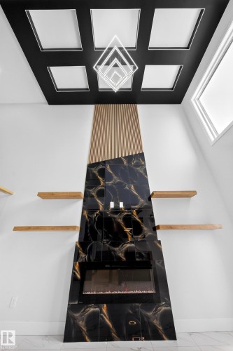 111 28 Street, Edmonton, AB - Indoor Photo Showing Other Room