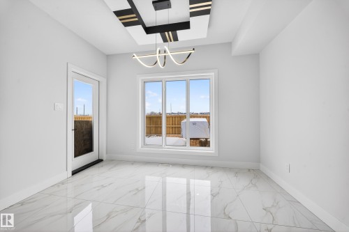 111 28 Street, Edmonton, AB - Indoor Photo Showing Other Room