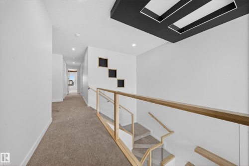 111 28 Street, Edmonton, AB - Indoor Photo Showing Other Room