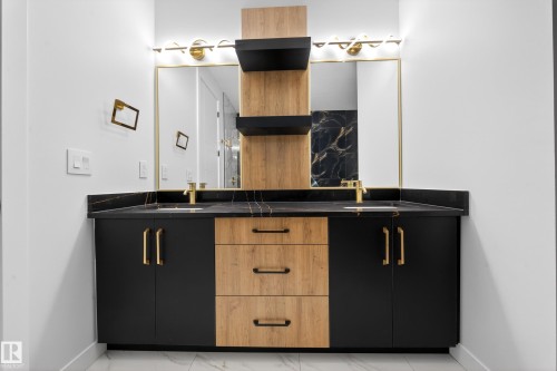 111 28 Street, Edmonton, AB - 