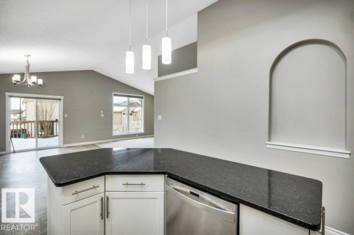 708 60 Street, Edmonton, AB 