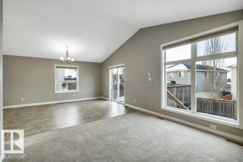 708 60 Street, Edmonton, AB - Indoor