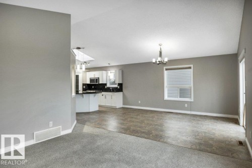 708 60 Street, Edmonton, AB - Indoor