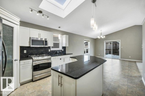 708 60 Street, Edmonton, AB 