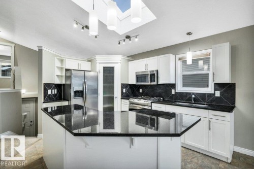 708 60 Street, Edmonton, AB 