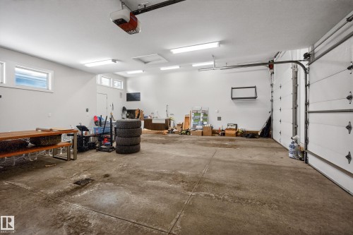 9415 144 Street, Edmonton, AB - Indoor Photo Showing Garage