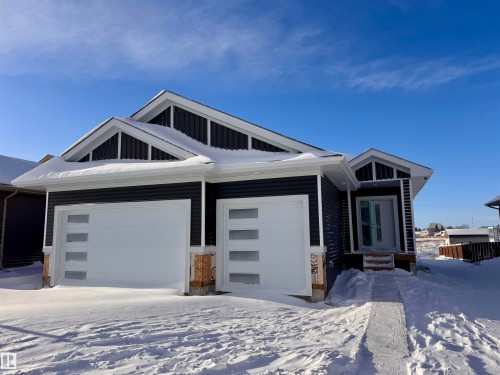107 East View Drive, Morinville, AB - Outdoor With Facade