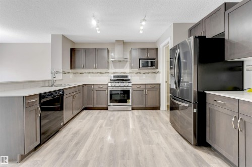 1217 29 Street, Edmonton, AB - Indoor Photo Showing Kitchen