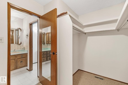 186 Willow Way, Edmonton, AB - Indoor